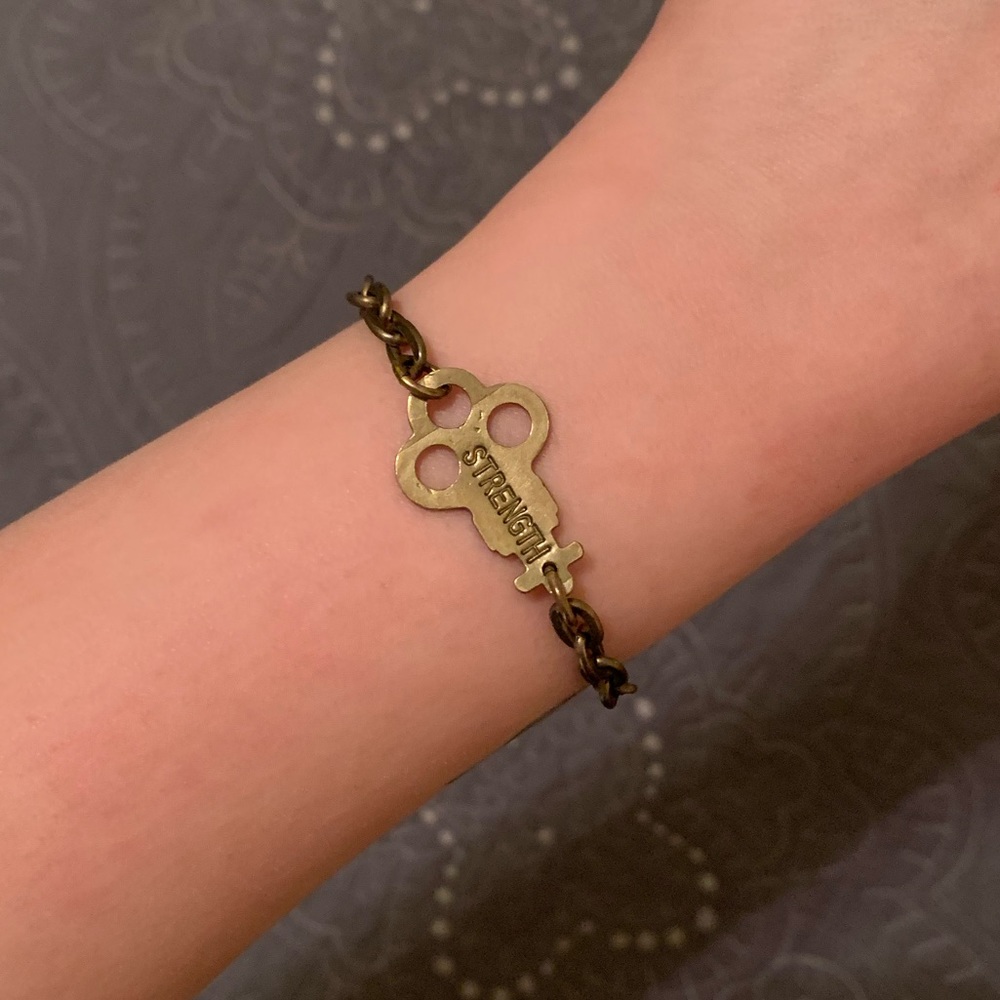 The Giving Keys Never Ending Bracelet - “STRENGTH”
